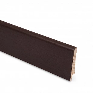 Плинтус шпонированный Lab Arte Oak Venge 70х15х2500 в интерьере