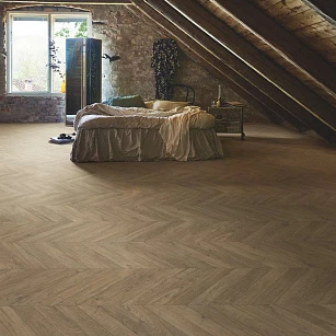 Ламинат Pergo Chevron 12 pro L1254-04165 Дуб оливково-коричневый (1,426 м2) в интерьере