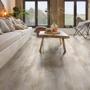 Виниловая плитка Moduleo ROOTS 0,4 COUNTRY OAK 24130Q (3,881 м2) в интерьере